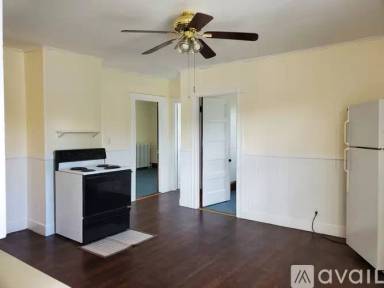 Main picture of 128 Campus Ave