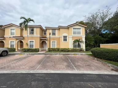 Main picture of 3038 SW 129th Ter