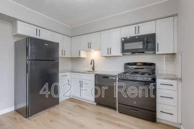 Main picture of 4715 Davenport St