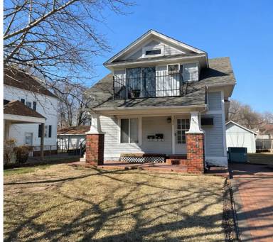 Main picture of 2410 W Douglas Ave