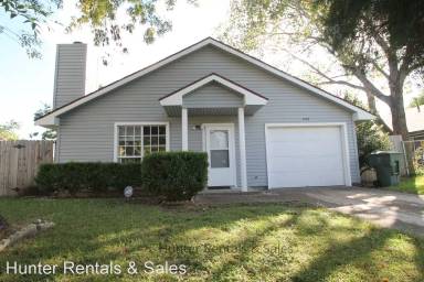 Main picture of 2404 Windmill Dr