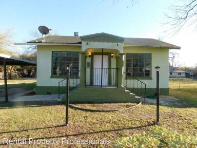 Main picture of 328 Uvalde St