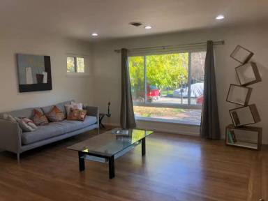 Main picture of 1950 Palo Alto Way