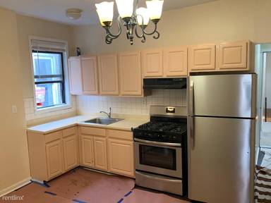 Main picture of 53 E 52nd St