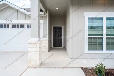 Main picture of 600 Goates Rd