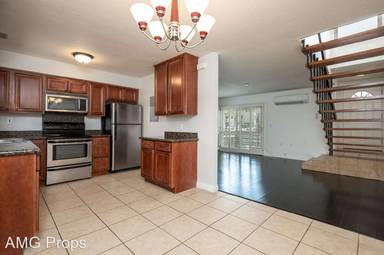 Main picture of 2680 Worden St