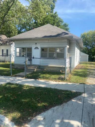 Main picture of 722 S Bell St