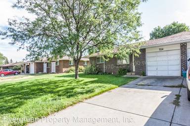 Main picture of 724 Dawn Ave