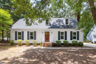 Main picture of 5701 Hedgemoor Dr