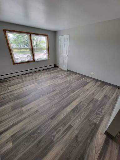 Main picture of 437 S Railroad St