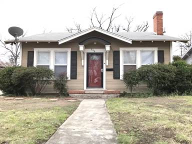 Main picture of 309 S Jackson St