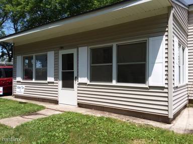 Main picture of 912 3rd St SW