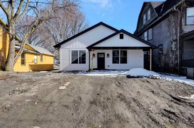 Main picture of 119 Prospect Ave