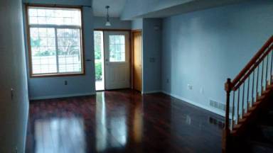 Main picture of 2402 Oakridge Cir