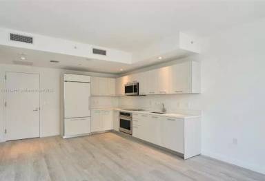 Main picture of Brickell Heights