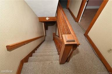 Main picture of 48 Hartford Ave