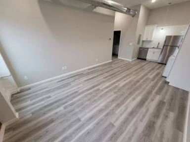 Main picture of 116 W Main St