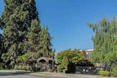Main picture of Harwood Condominium