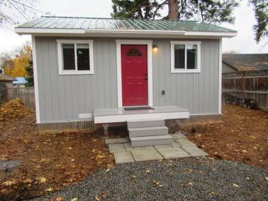 Main picture of 914 Pine St