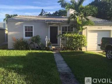 Main picture of 3058 SW 19th Ter