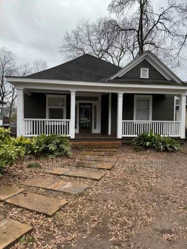 Main picture of 1118 Lawton Pl SW