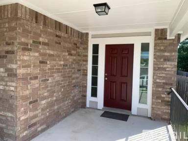 Main picture of 2427 Dimmitt Dr