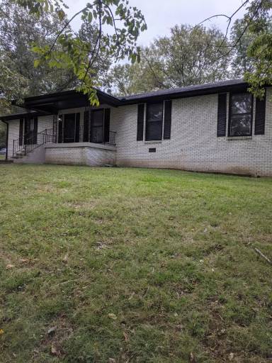 Main picture of 615 Mays Chapel Rd