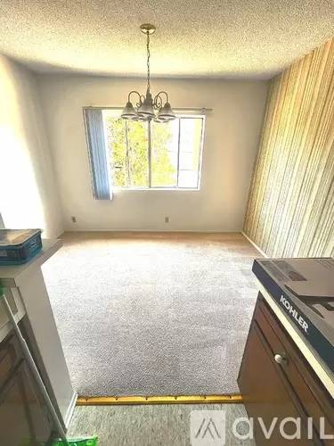 Main picture of 10550 Eastborne Ave