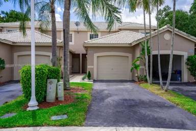 Main picture of 2106 Madeira Dr