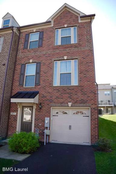 Main picture of 2635 Richmond Way