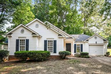 Main picture of 5833 Lawnmeadow Dr