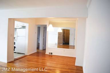 Main picture of 25835 Woodward Ave