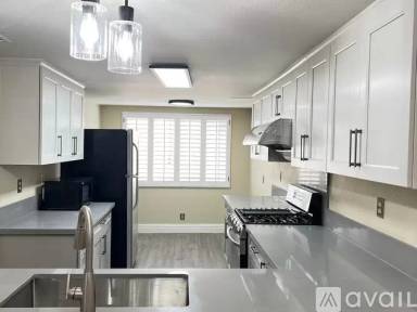 Main picture of 2238 Calle Jalapa