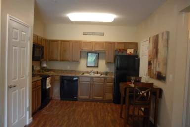 Main picture of 404 N Cattleman Dr