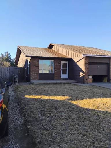 Main picture of 4922 W 9th Street Dr