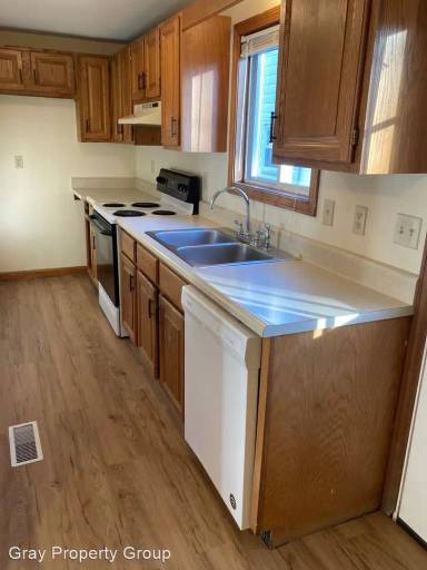 Main picture of 185 Calef Rd