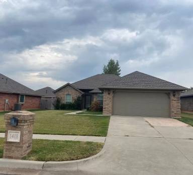 Main picture of 1418 Spoonwood Rd