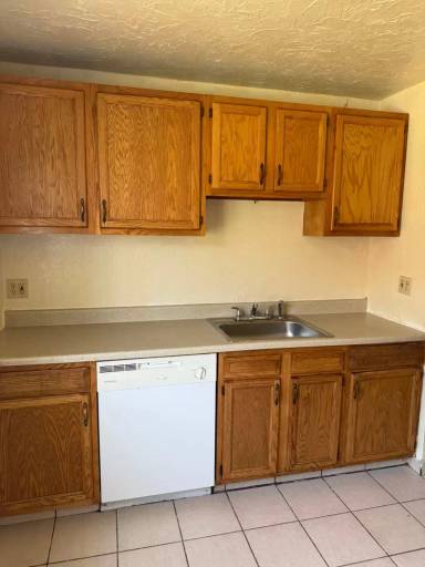 Main picture of 23921 Banbury Cir