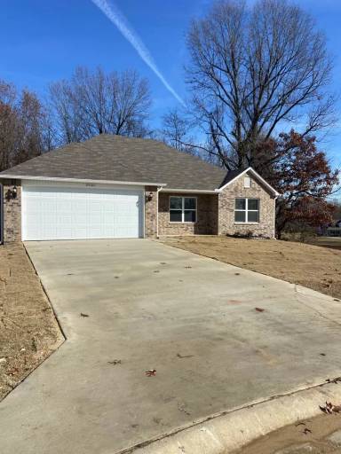 Main picture of 2501 Grand Ln