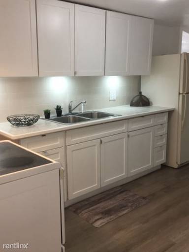 Main picture of 45 W Flagler St