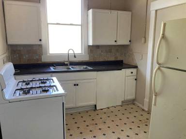 Main picture of 1524 Herring Ave