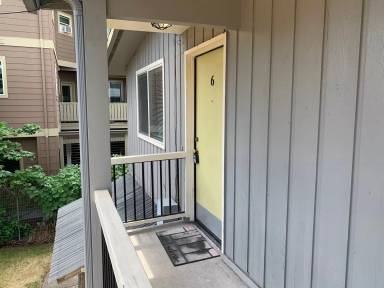 Main picture of 1345 High St