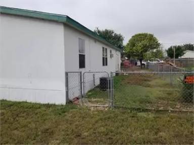 Main picture of 4612 Pond Dr