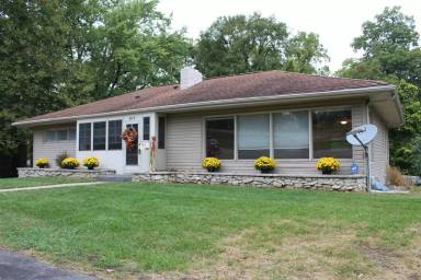 Main picture of 411 Wooster Rd