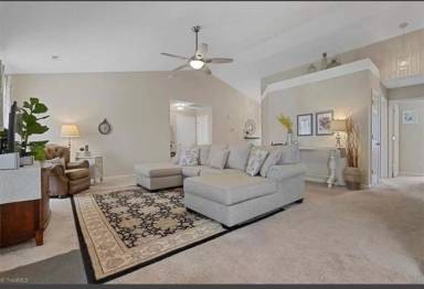 Main picture of 5808 River Glen Dr