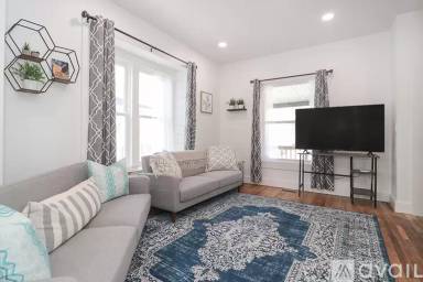 Main picture of 10630 Lee Ave