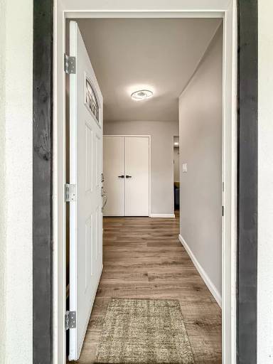 Main picture of 717 Watson Ave