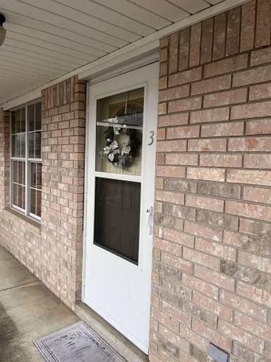 Main picture of 2701 S 56th St