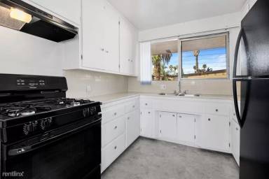 Main picture of John Manor Apartments