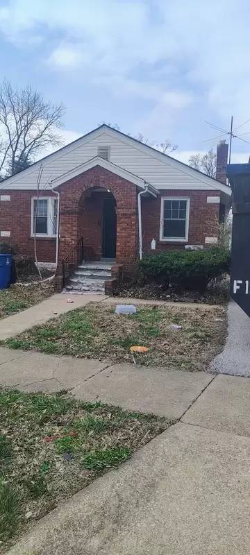 Main picture of 7176 Hunter Ave